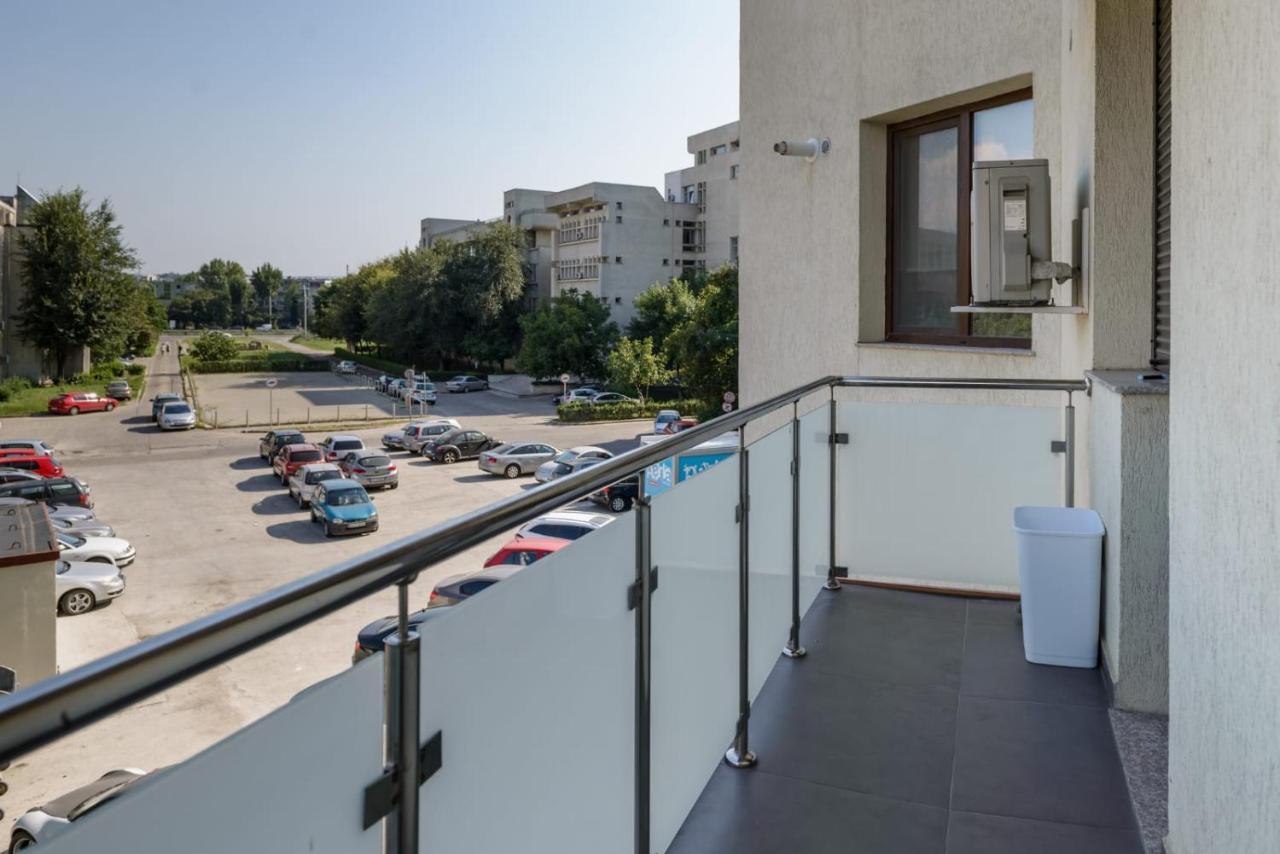 Lazar Towers Studios & Apartments Near Palas Iasi Exterior foto