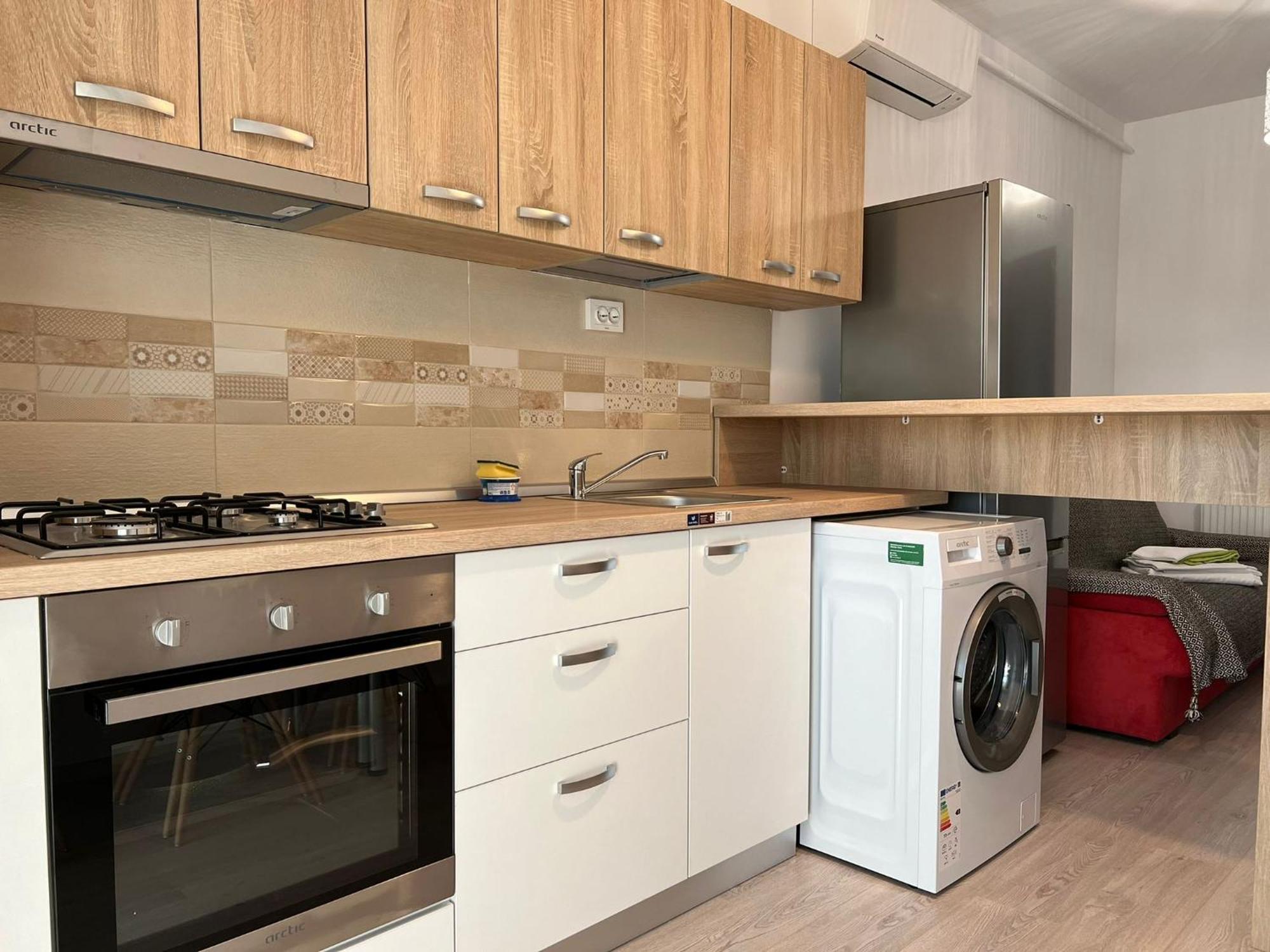 Lazar Towers Studios & Apartments Near Palas Iasi Exterior foto