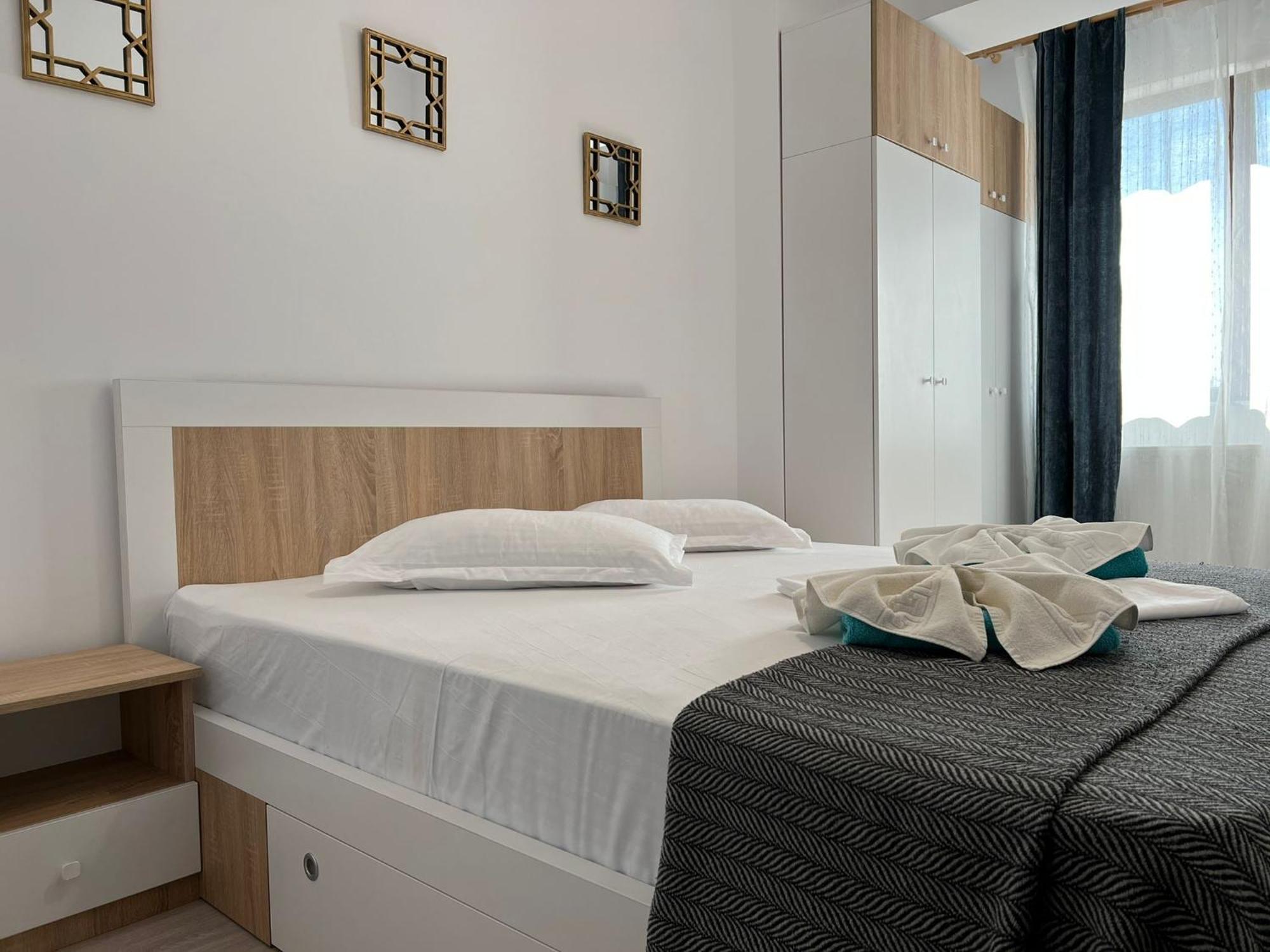 Lazar Towers Studios & Apartments Near Palas Iasi Exterior foto