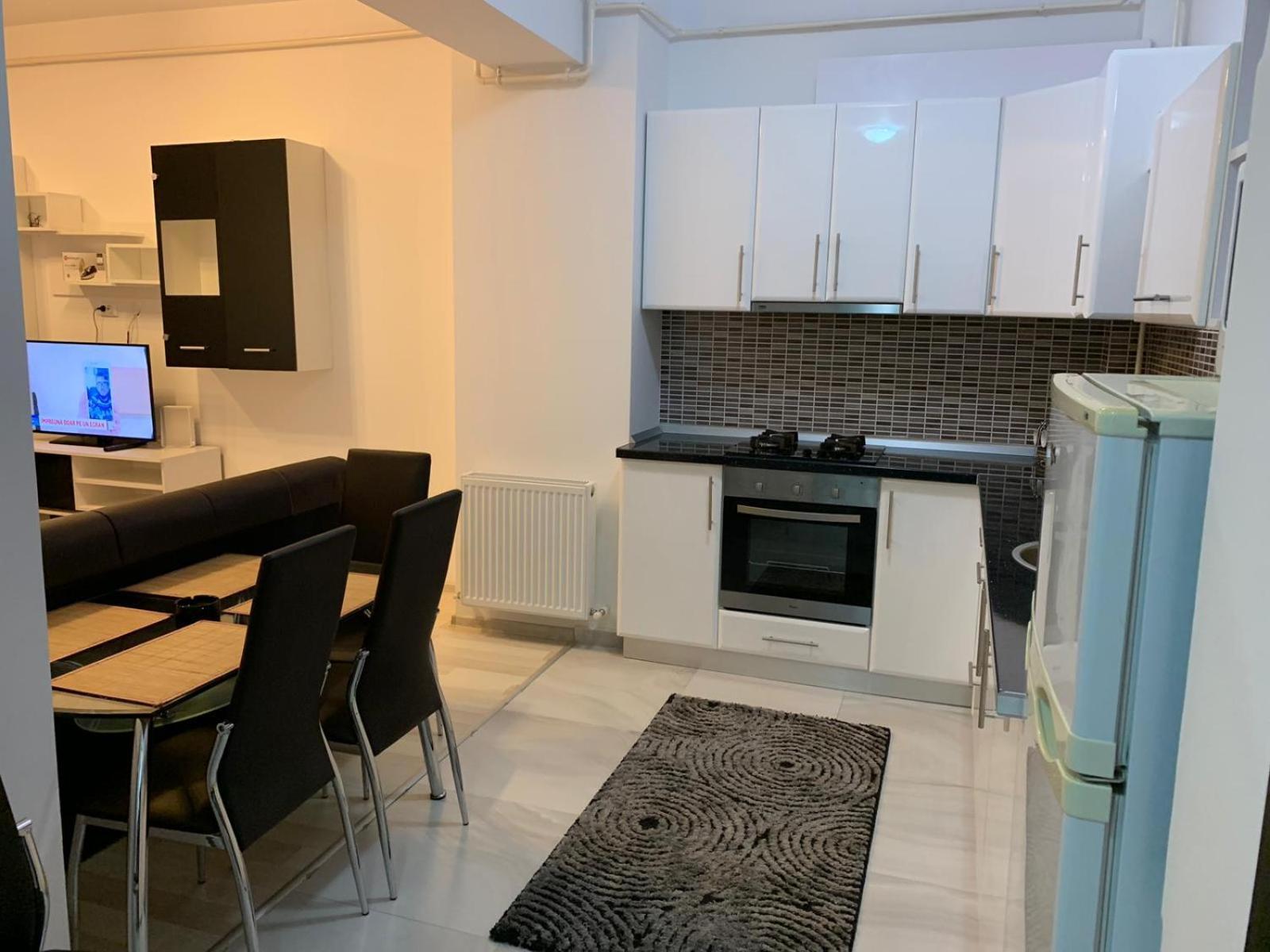 Lazar Towers Studios & Apartments Near Palas Iasi Exterior foto